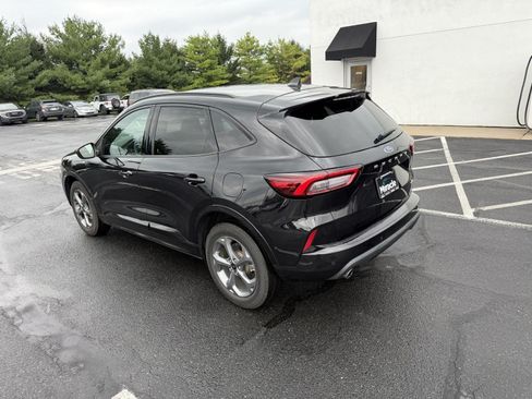 Used 2023 Ford Escape ST-Line w/ Tech Pack #1 AWD/4WD image 4