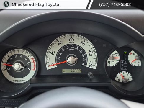 Used 2014 Toyota FJ Cruiser 4WD w/ Upgrade Package image 11