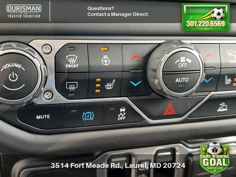 Used 2024 Jeep Wrangler Unlimited Sahara AWD/4WD image 28