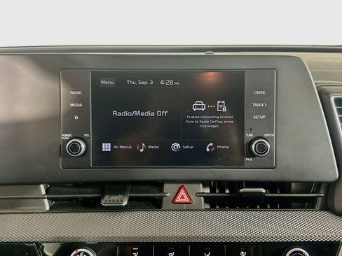 Used 2025 Kia Sportage LX FWD image 21