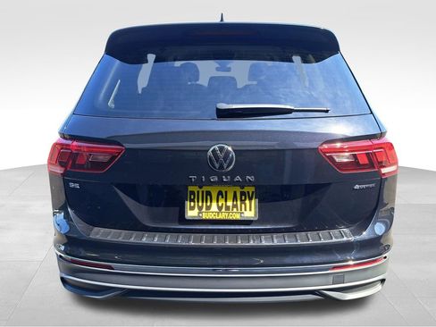 Used 2023 Volkswagen Tiguan SE AWD/4WD image 5