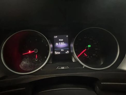 Used 2019 Volkswagen Tiguan SE FWD image 12