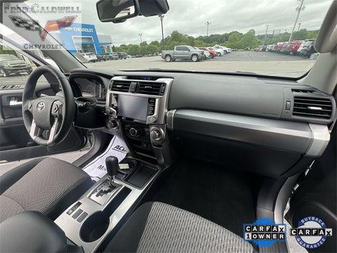 Used 2024 Toyota 4Runner SR5 image 28