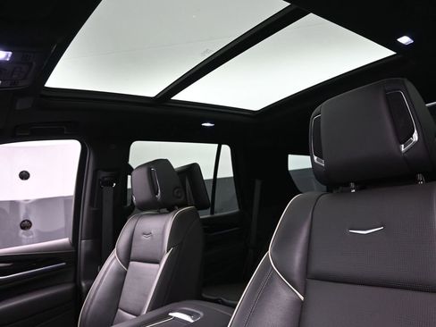 Certified 2024 Cadillac Escalade Sport w/ Touring Package image 34