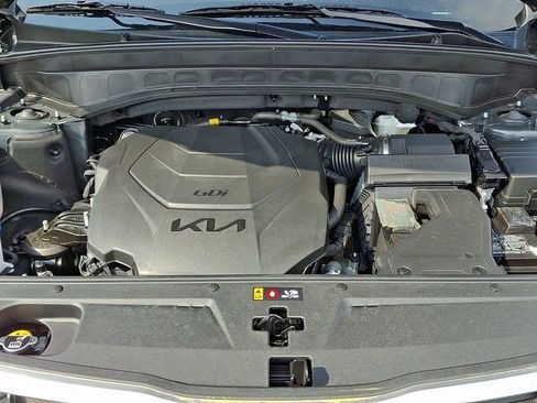 Used 2025 Kia Telluride S AWD/4WD image 30