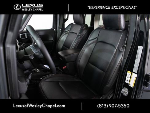 Used 2019 Jeep Wrangler Unlimited Rubicon AWD/4WD image 18