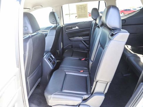 Used 2018 Volkswagen Atlas SE image 18