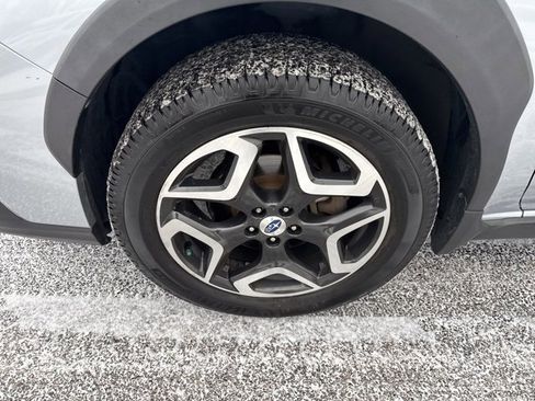 Used 2018 Subaru Crosstrek 2.0i Limited image 2