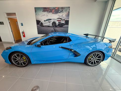 Certified 2024 Chevrolet Corvette Stingray Premium Conv RWD image 4