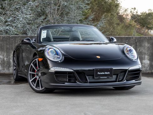Certified 2014 Porsche 911 Carrera 4S image 6