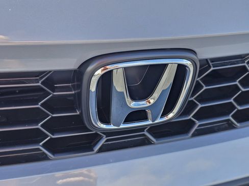 Used 2025 Honda Civic Sport image 3