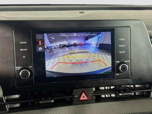 Used 2025 Kia Sportage LX FWD image 19