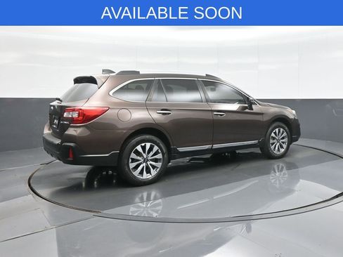 Used 2019 Subaru Outback 2.5i Touring w/ Popular Package #3A image 7