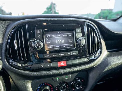 Used 2018 RAM ProMaster City Tradesman FWD image 13