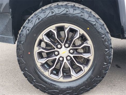 Used 2019 Chevrolet Colorado ZR2 image 8