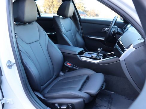 Used 2019 BMW 330i xDrive Sedan w/ Convenience Package image 20