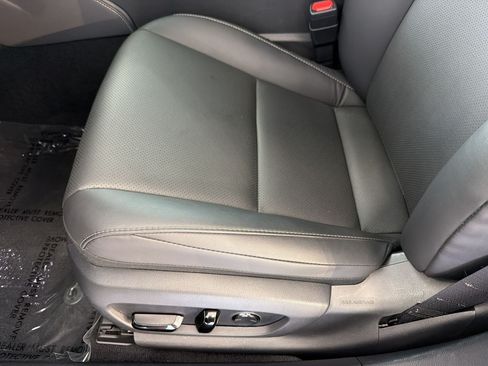 Used 2025 Lexus ES 350 w/ Premium Package FWD image 14