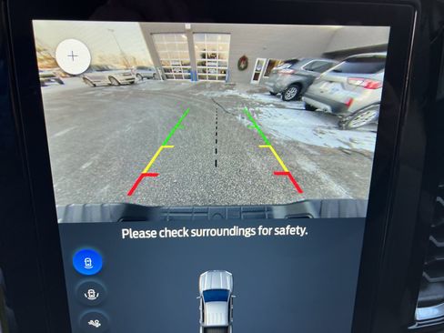 Used 2025 Ford Ranger XLT w/ Chrome Accent Package image 11