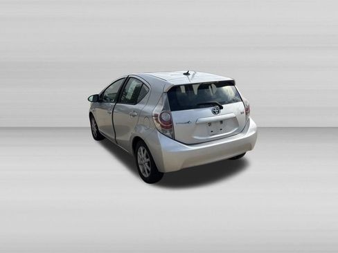 Used 2013 Toyota Prius C Three FWD image 5