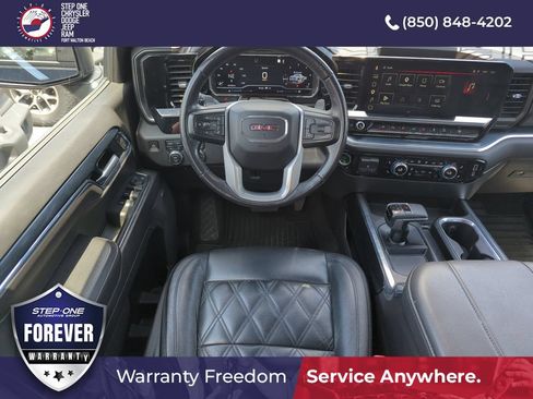 Used 2023 GMC Sierra 1500 Elevation w/ Preferred Package AWD/4WD image 13