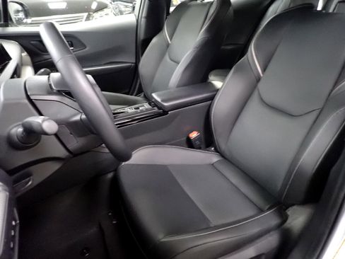 Used 2024 Toyota Prius XLE image 13