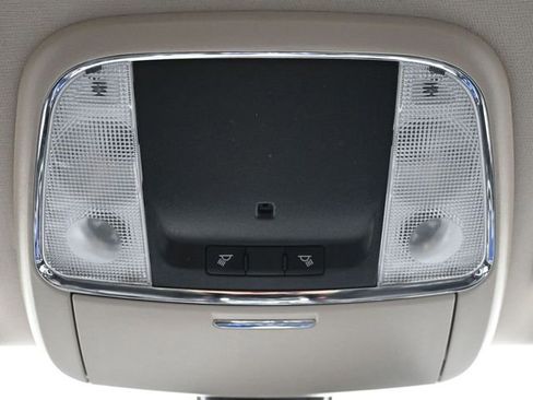 Used 2019 Chrysler 300 Touring L w/ Quick Order Package 22F image 19