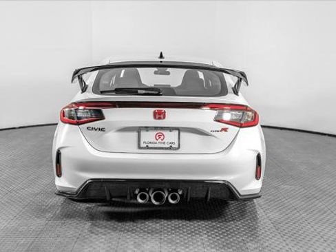 Used 2024 Honda Civic Type R image 7