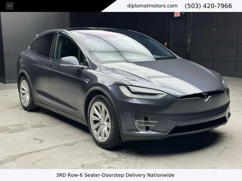 Used 2018 Tesla Model X 75D image 8