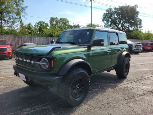 Used 2024 Ford Bronco Wildtrak image 7