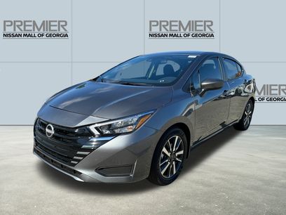 New 2025 Nissan Versa SV w/ Trunk Package