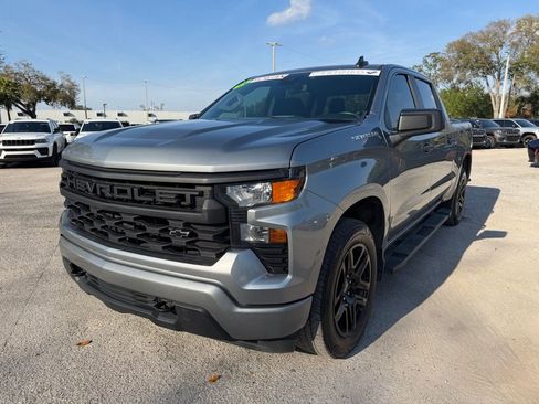 Used 2024 Chevrolet Silverado 1500 Custom image 2