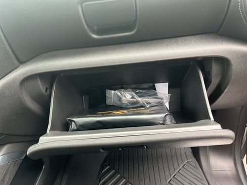 Used 2021 Chevrolet Silverado 1500 LTZ image 34