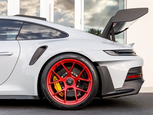 Used 2024 Porsche 911 GT3 RS RWD image 5