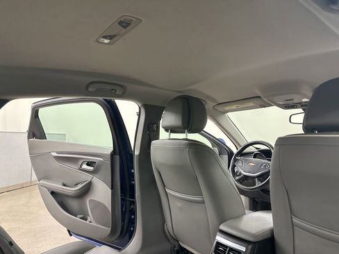 Used 2014 Chevrolet Impala LT w/ Premium Seating Package FWD image 21
