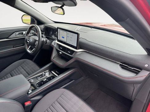 Certified 2025 Ford Explorer ST-Line RWD image 15