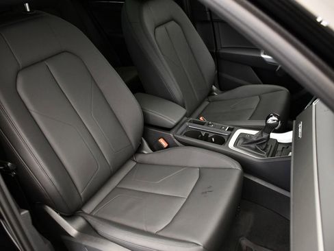 Used 2025 Audi Q3 2.0T Premium w/ Convenience Package image 50