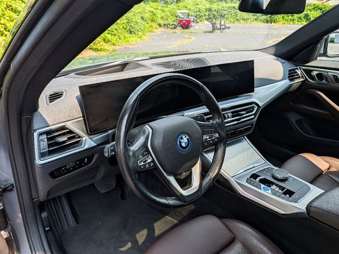 Used 2023 BMW i4 eDrive35 RWD image 20