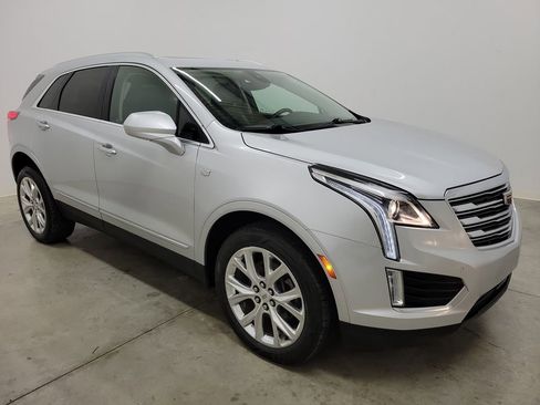 Used 2019 Cadillac XT5 Luxury w/ LPO, Radiant Package image 4