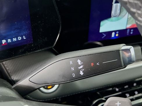 Certified 2025 Chevrolet Equinox LT w/ Convenience Package II image 15