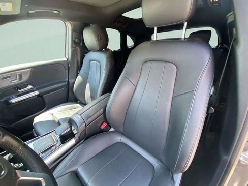 Used 2021 Mercedes-Benz GLA 250 4MATIC image 22