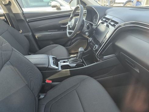 Used 2023 Hyundai Tucson SE AWD/4WD image 12