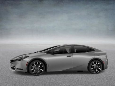 New 2026 Toyota Prius Plug-In Hybrid FWD image 3