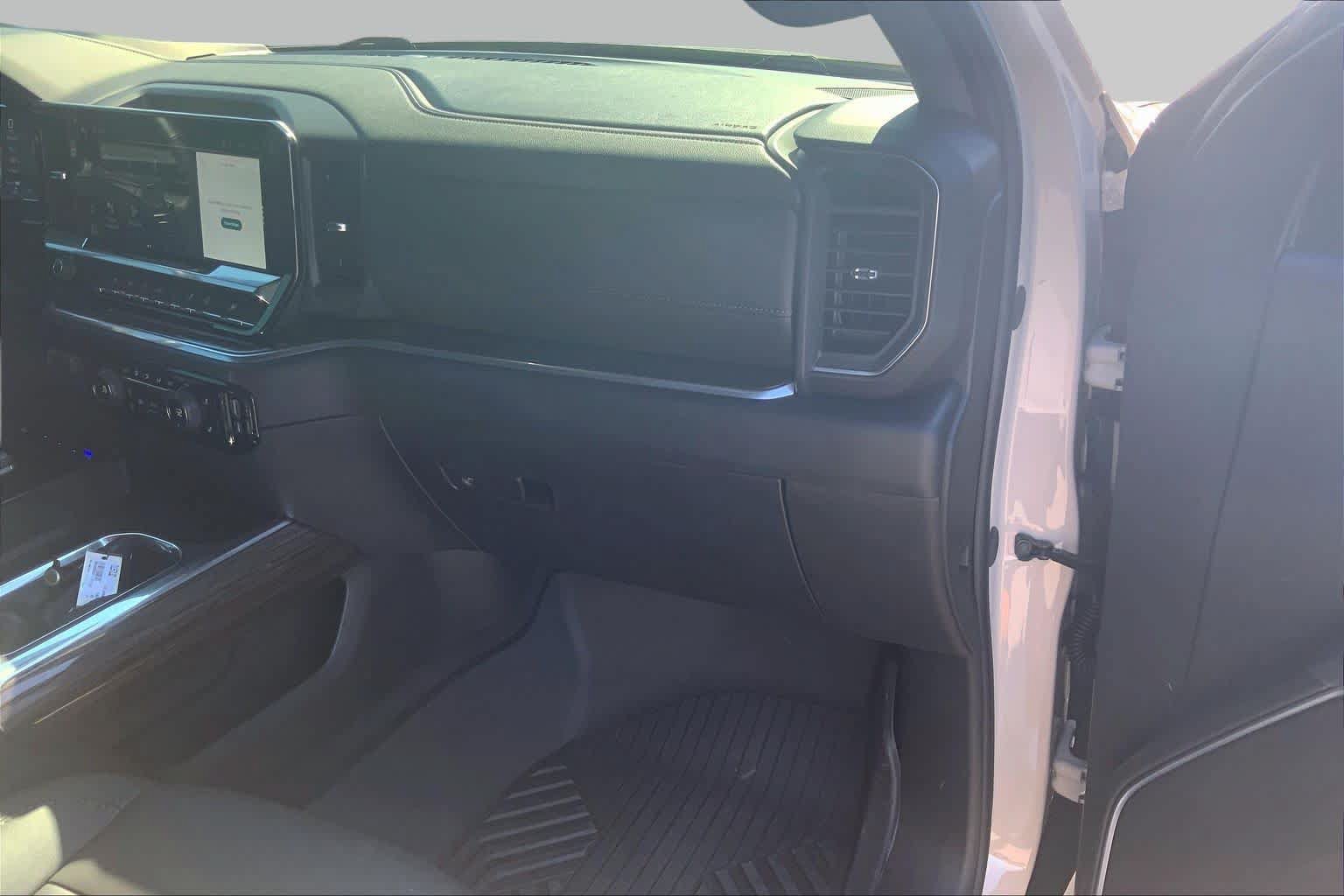 Used 2026 Chevrolet Silverado 1500 RST w/ RST All Star Premium Package AWD/4WD image 19