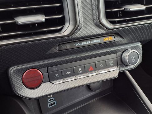 Used 2025 Ford Mustang Coupe image 25