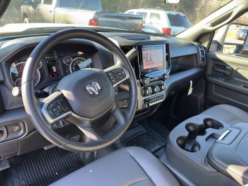 New 2026 RAM 3500 Tradesman image 10