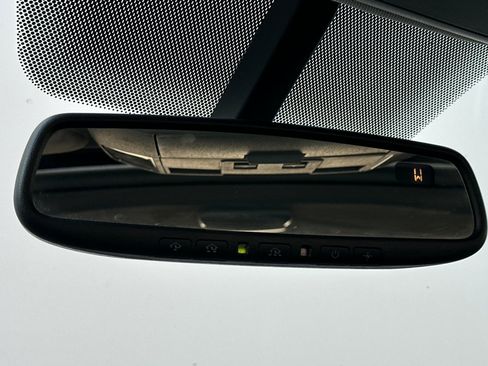 Used 2015 Toyota Tundra Platinum image 24