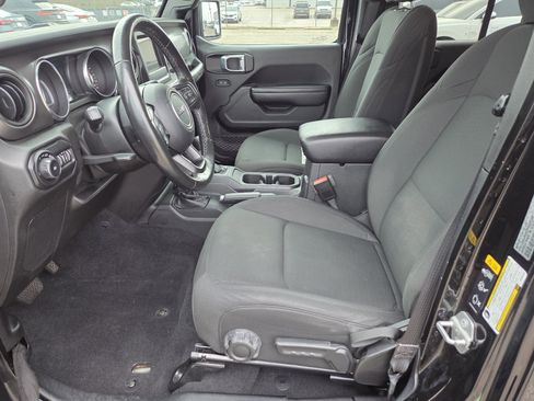 Used 2021 Jeep Wrangler Unlimited Sport image 5