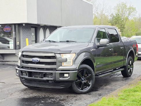 Used 2015 Ford F150 Lariat w/ Equipment Group 502A Luxury AWD/4WD image 2
