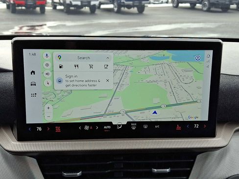 Certified 2025 Ford Explorer Active w/ Active Comfort Package image 19