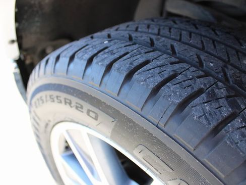 Used 2014 Ford F150 Lariat w/ Equipment Group 501A Mid image 11